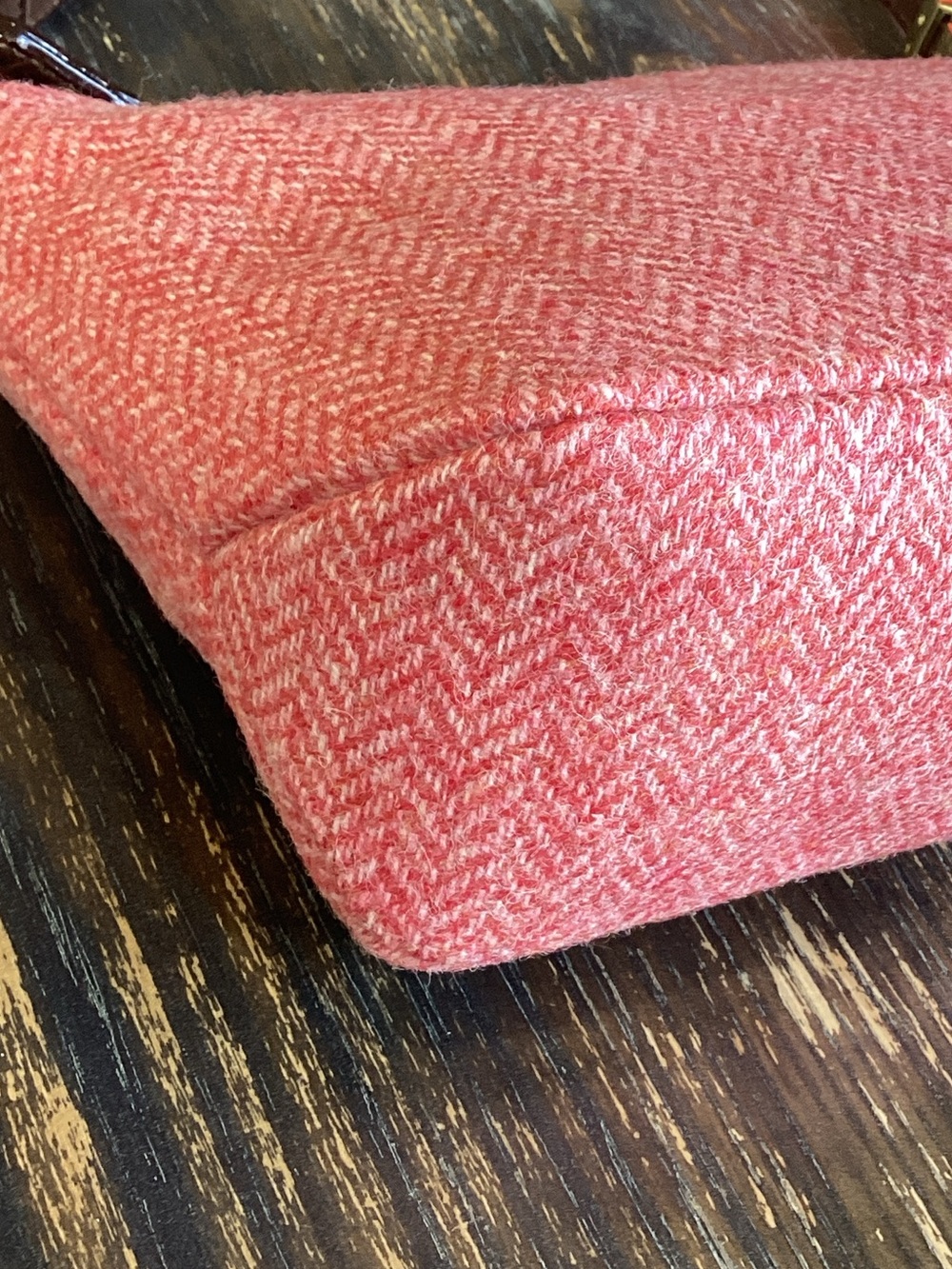 Frances Valentine Freddie Pink Herringbone Soft Pouch Shoulder Bag - Picture 6 of 12